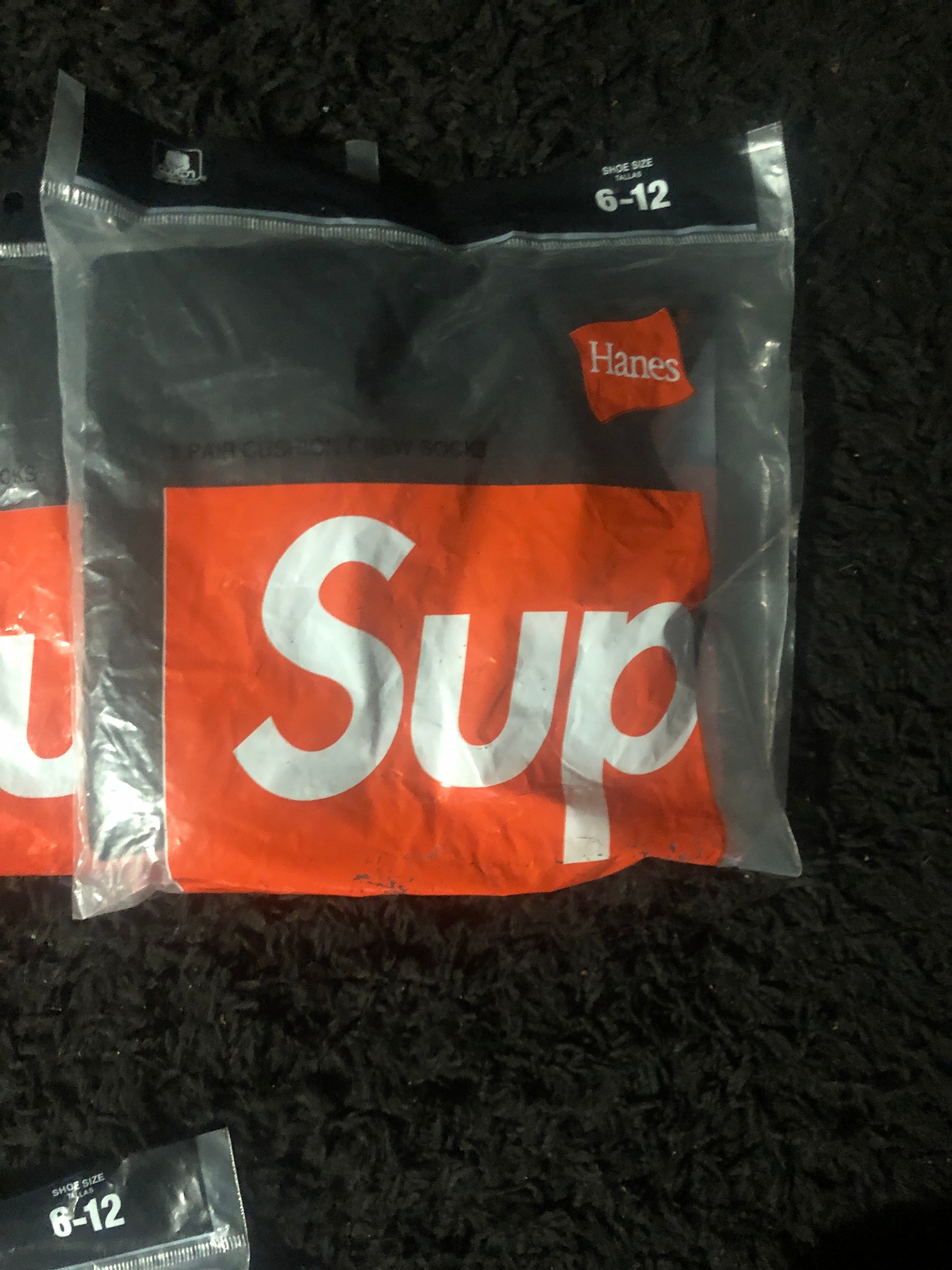 Supreme X Hanes socks